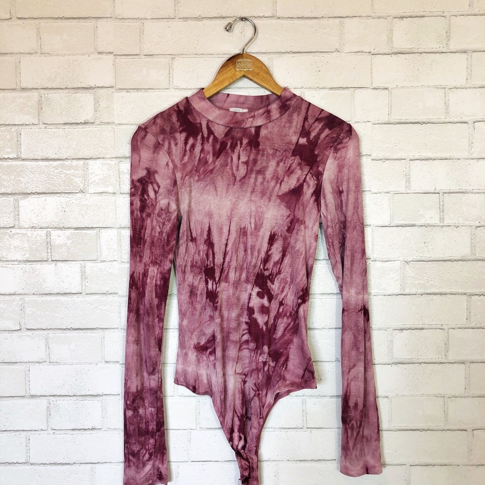New West of Melrose Good Vibes Tie Dye Maroon Pink Soft Ribbed Bodysuit